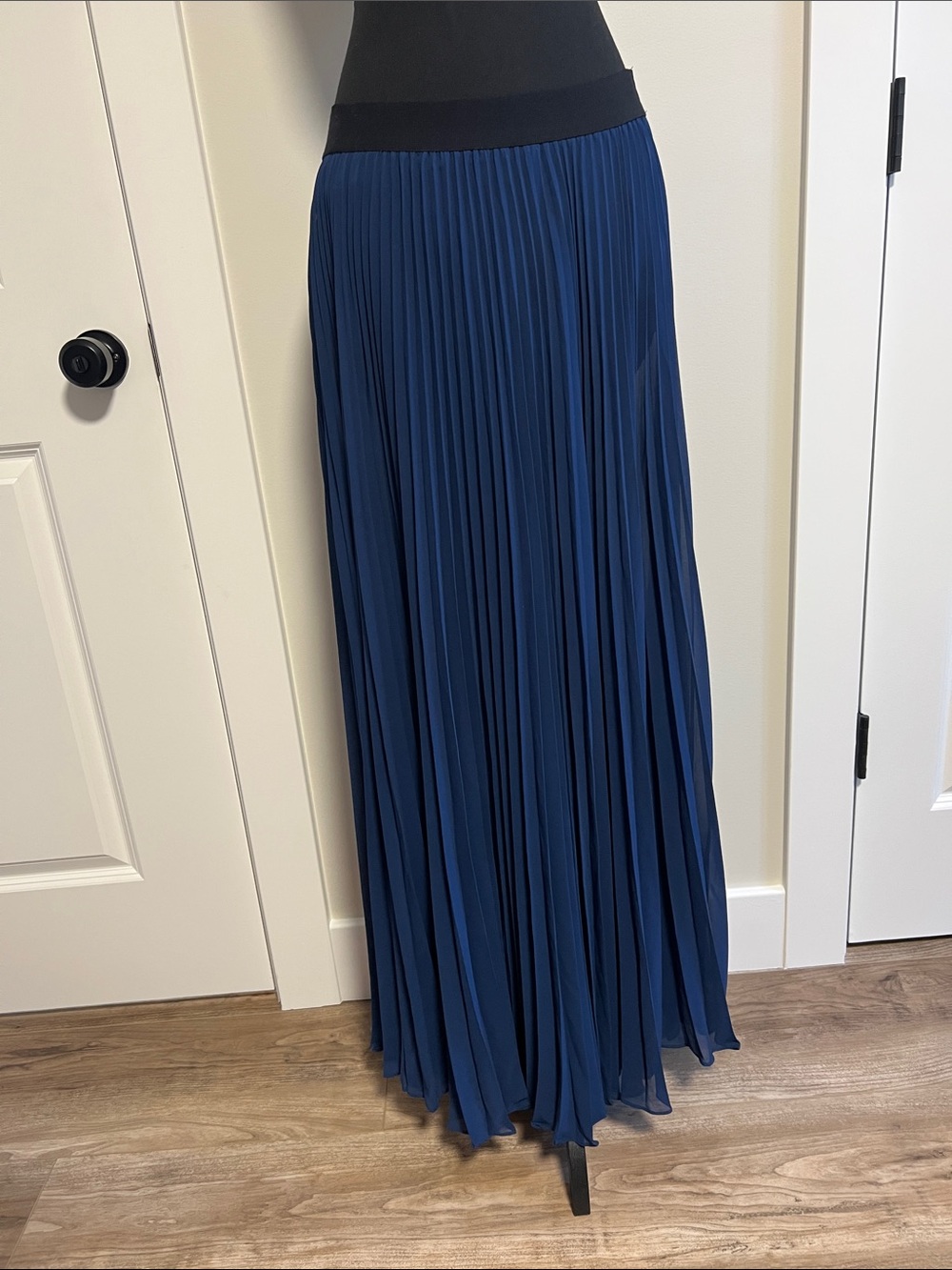 BCBGMaxAzria Navy Blue Pleated Maxi Skirt